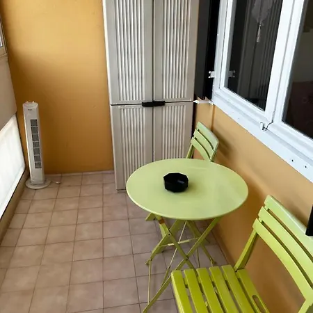 Studio Ideal Pour Cure Et Loisirs Entierement Climatise
